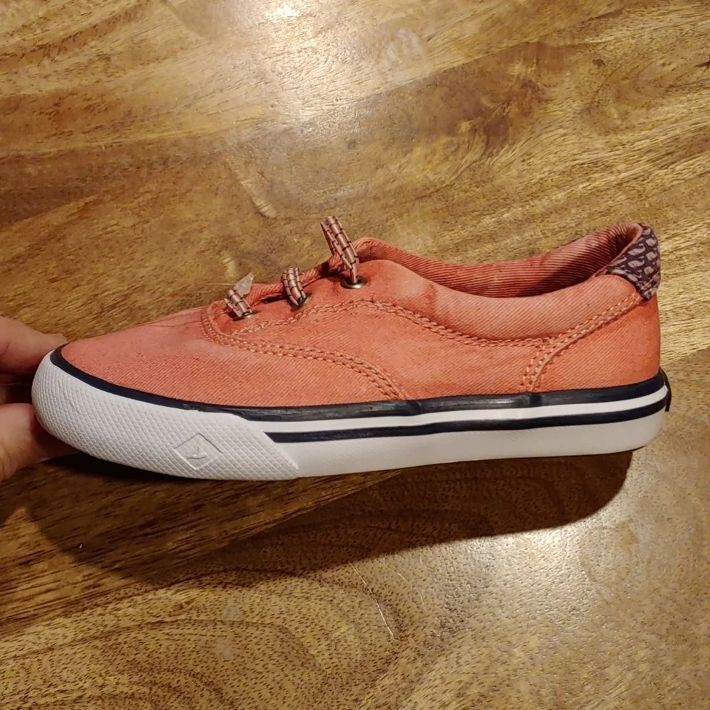 Sperry Vineyard Vines Sneaker Size 9.5